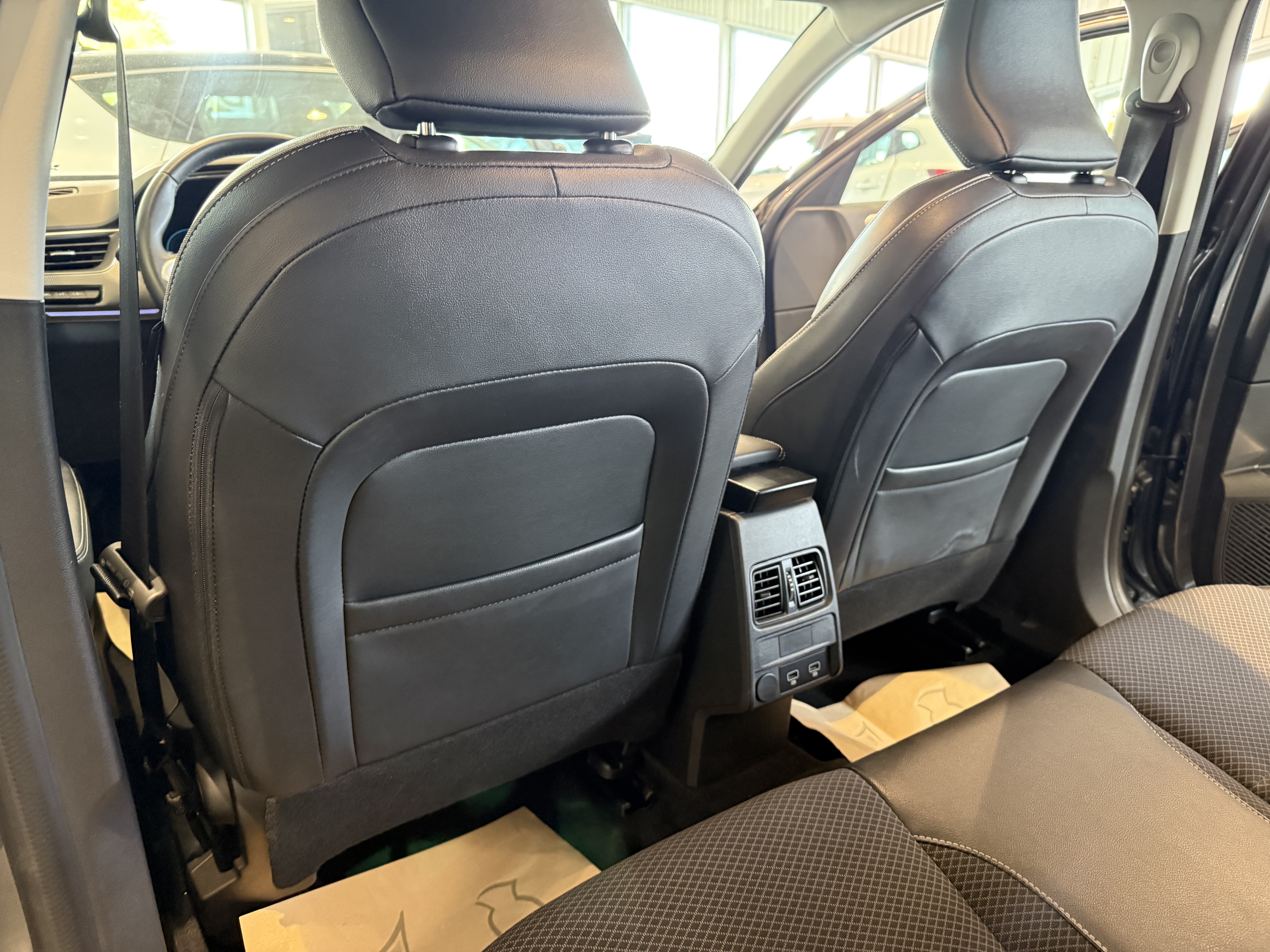 Renault Arkana ETECH full hybrid 105kW145CV foto 14