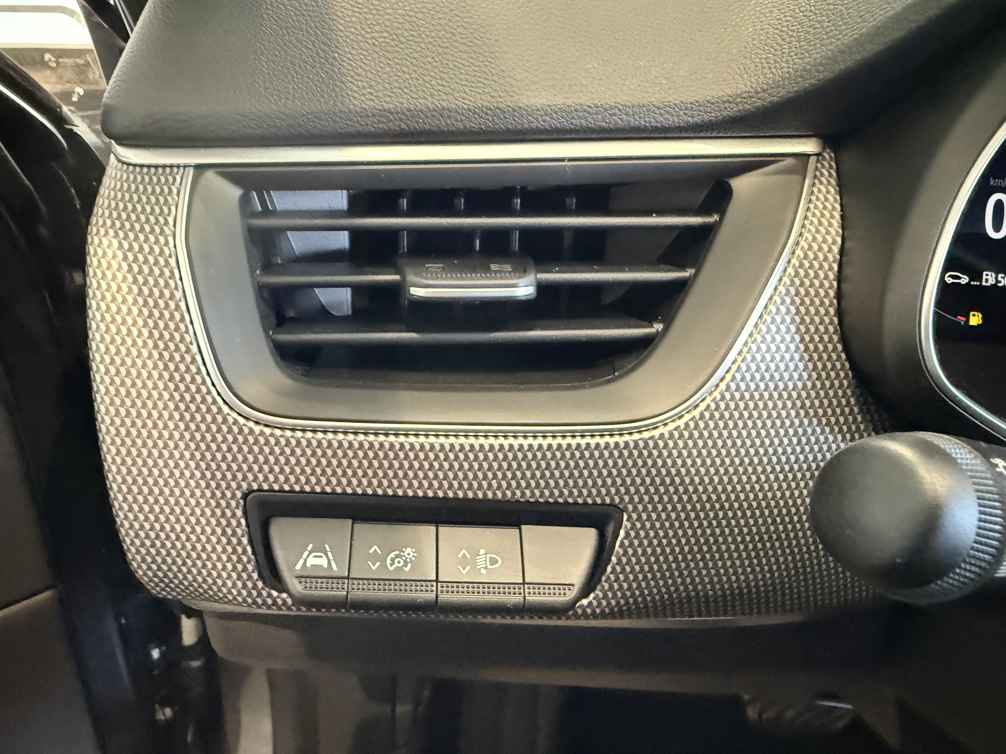 Renault Arkana ETECH full hybrid 105kW145CV foto 18