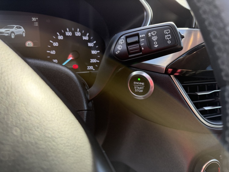 Ford Kuga Titanium 1.5 EcoBoost 150 cv. DIESEL foto 16