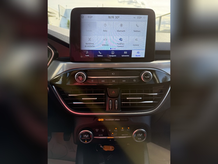 Ford Kuga Titanium 1.5 EcoBoost 150 cv. DIESEL foto 17