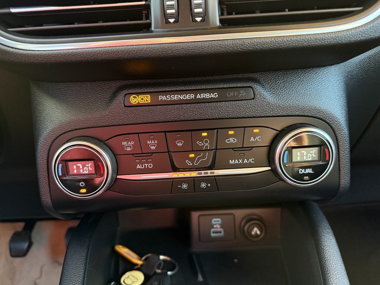 Ford Kuga Titanium 1.5 EcoBoost 150 cv. DIESEL foto 19