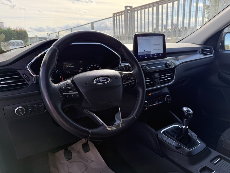 Ford Kuga Titanium 1.5 EcoBoost 150 cv. DIESEL foto 24