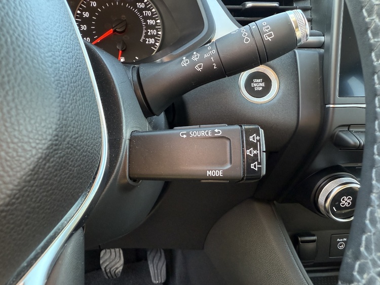 Renault Captur INTENS TCE 100cv. GASOLINA foto 27