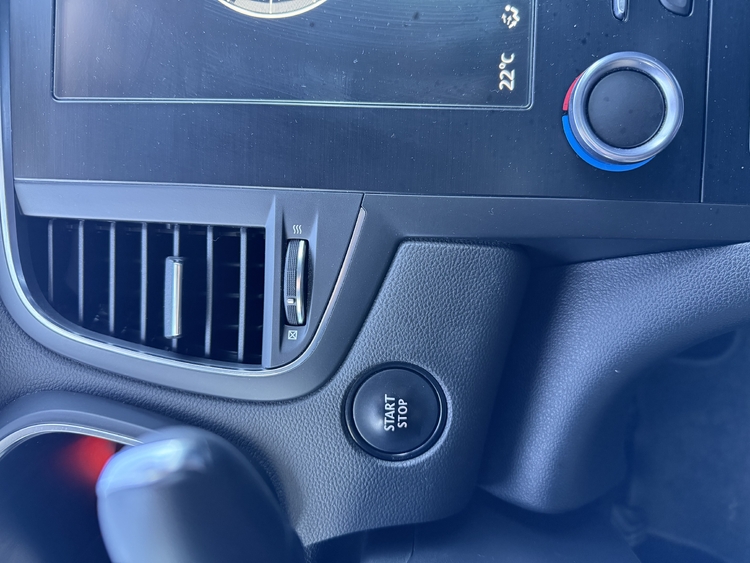 Renault Megane S.T. Zen TCe GPF 140cv foto 23