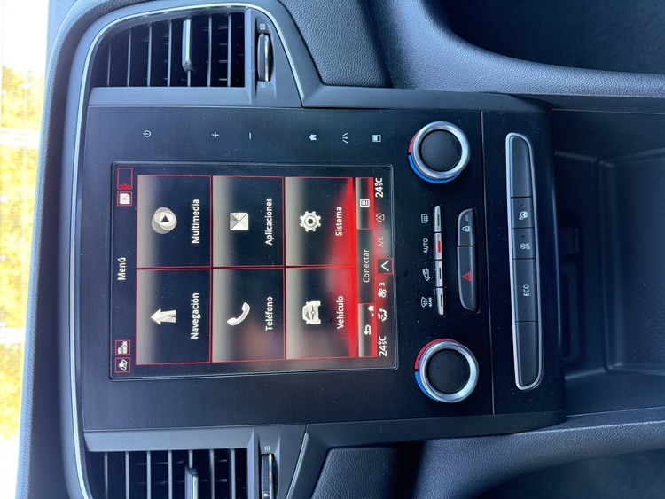 Renault Megane S.T. Zen TCe GPF 140cv foto 26