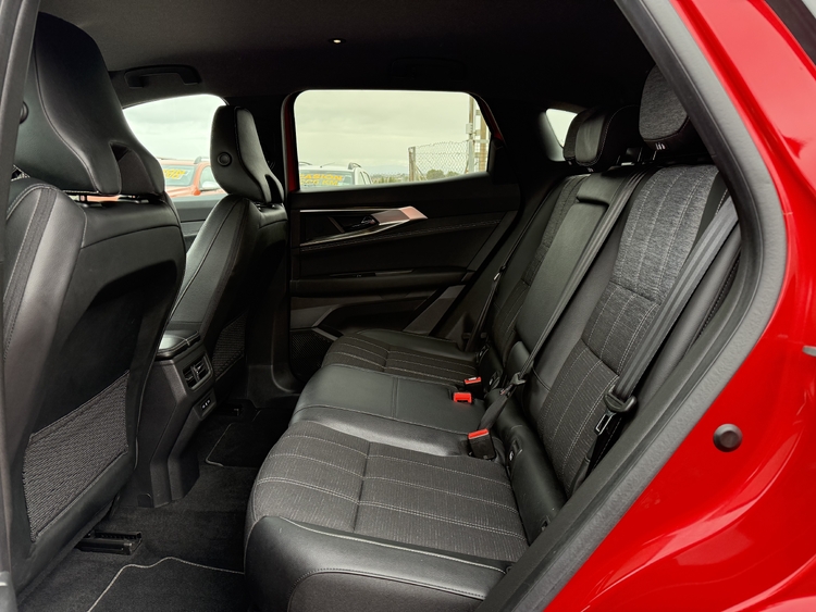 Renault Austral Techno ETech Full Hybrid 200cv. foto 14