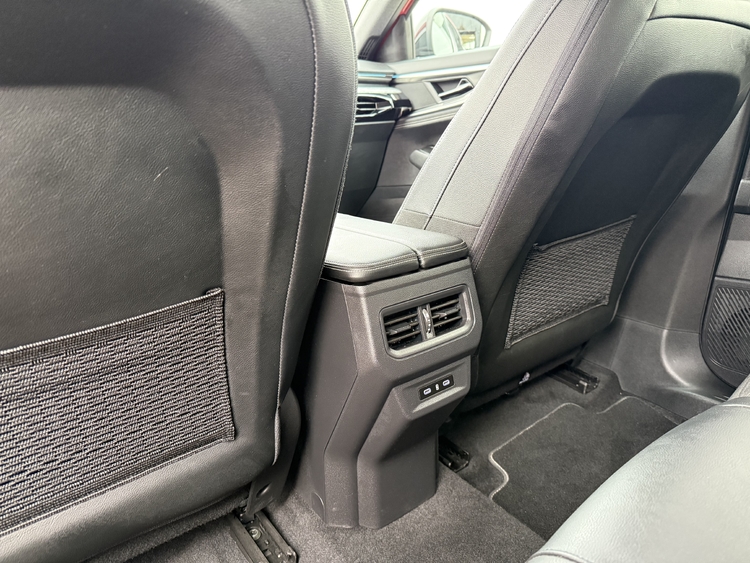 Renault Austral Techno ETech Full Hybrid 200cv. foto 15