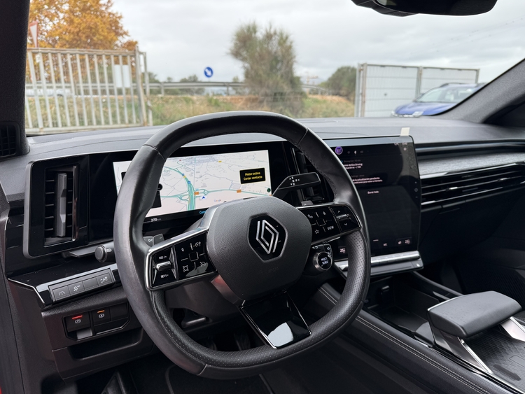Renault Austral Techno ETech Full Hybrid 200cv. foto 18