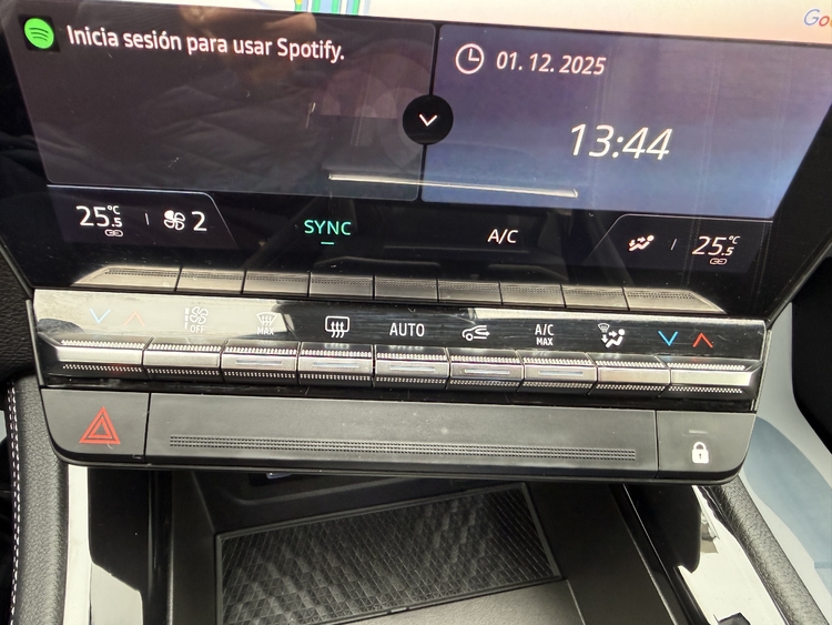 Renault Austral Techno ETech Full Hybrid 200cv. foto 33