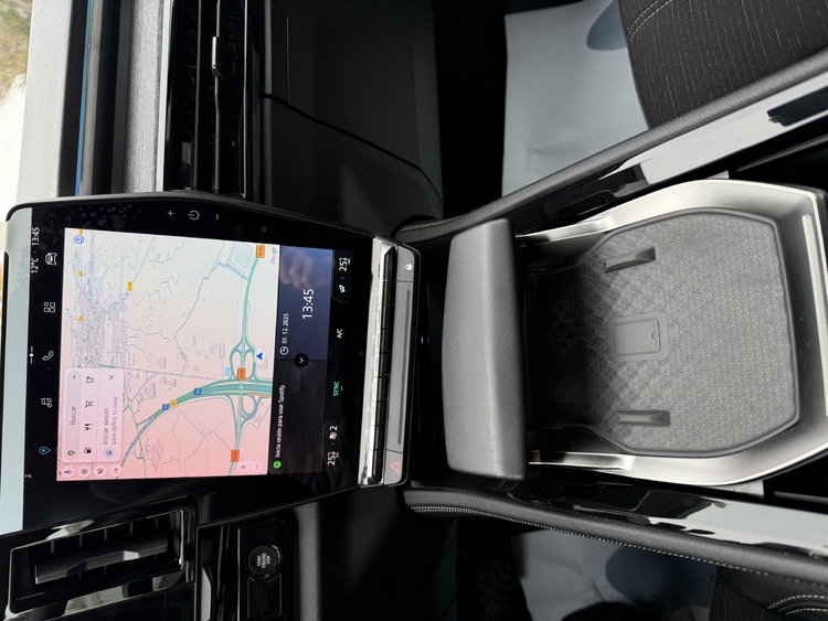 Renault Austral Techno ETech Full Hybrid 200cv. foto 34