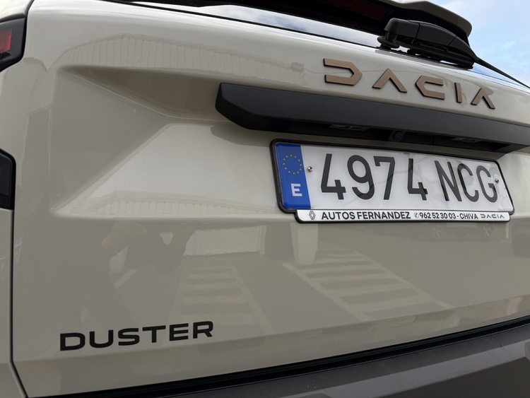 Dacia Duster Extreme TCE 48v 4X2 130cv. foto 9