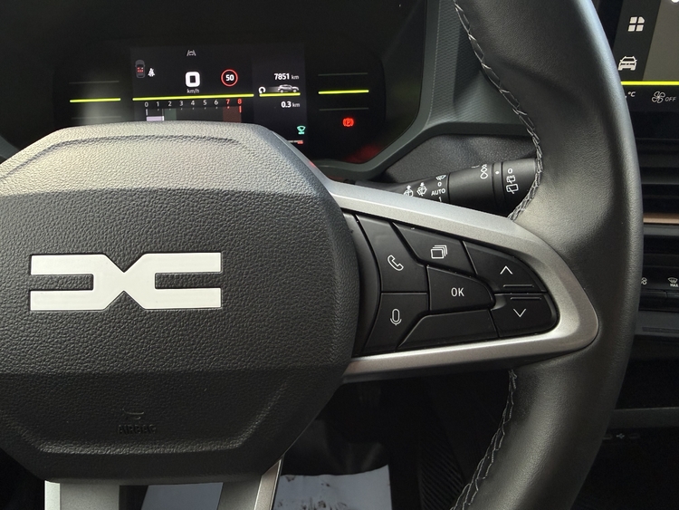 Dacia Duster Extreme TCE 48v 4X2 130cv. foto 25