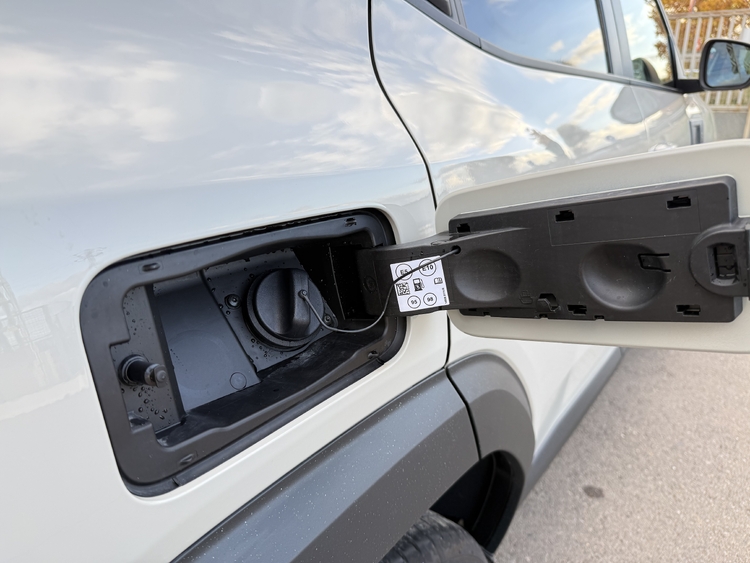 Dacia Duster Extreme TCE 48v 4X2 130cv. foto 36