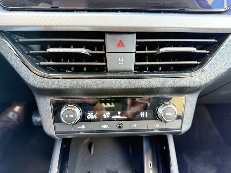 Skoda Kamiq 1.0 TSI Ambition 110cv. foto 34