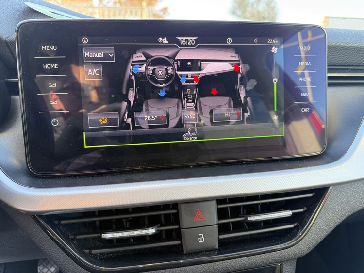 Skoda Kamiq 1.0 TSI Ambition 110cv. foto 32