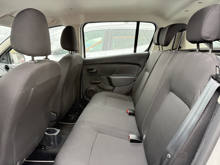 Dacia Sandero Essential ECO-GLP 100cv. foto 9