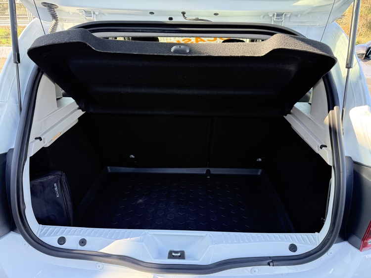 Dacia Sandero SL Aniversario TCE GLP 100cv. foto 8