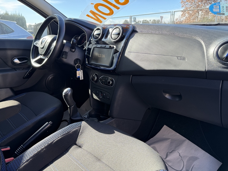 Dacia Sandero SL Aniversario TCE GLP 100cv. foto 22