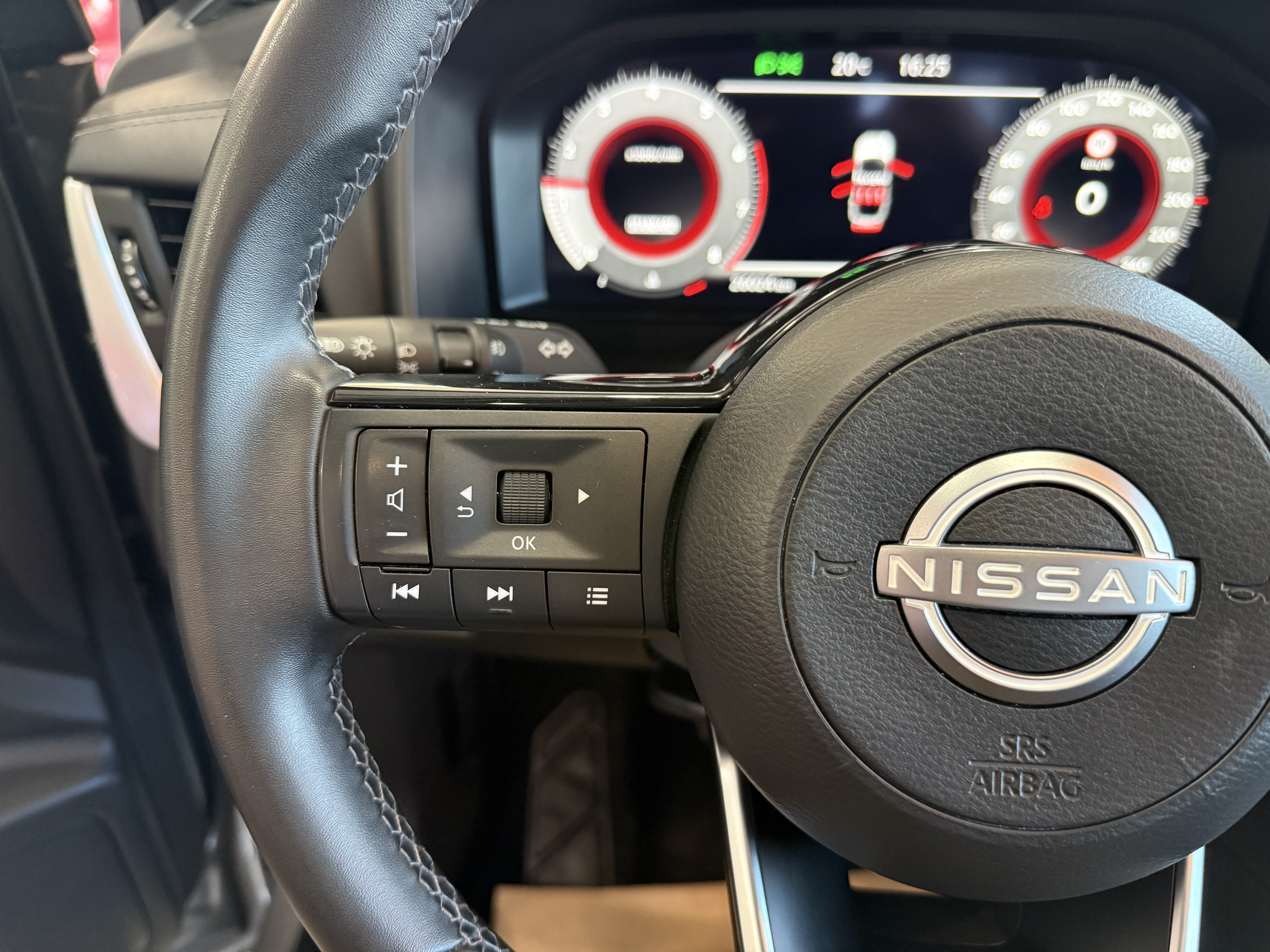 Nissan Qashqai mHEV 4x2 N CONECTA foto 24