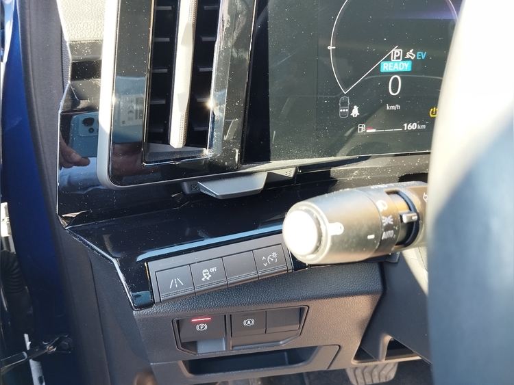 Renault Austral Techno ETech Full Hybrid 200cv foto 12