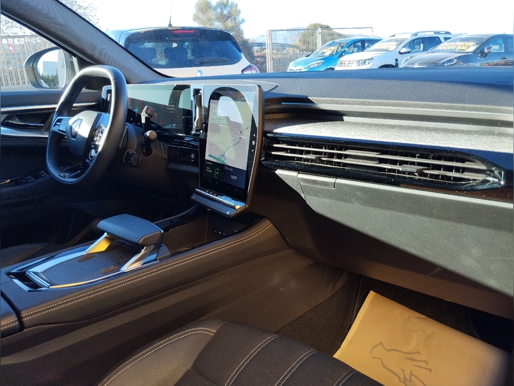 Renault Austral Techno ETech Full Hybrid 200cv foto 14