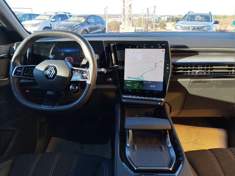 Renault Austral Techno ETech Full Hybrid 200cv foto 16