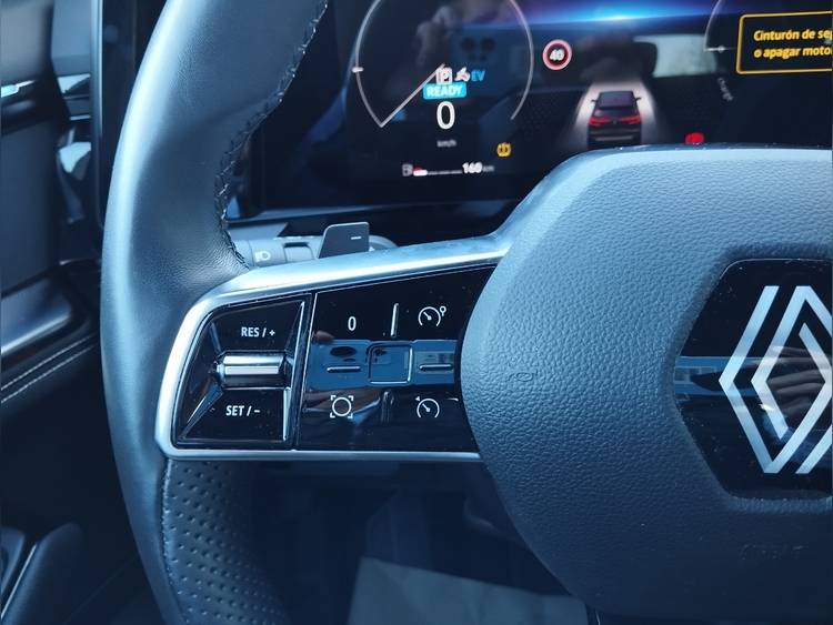 Renault Austral Techno ETech Full Hybrid 200cv foto 21