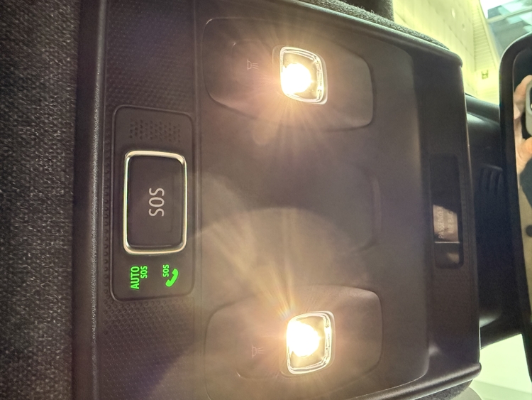 Renault Captur techno EcoG 100cv. foto 19