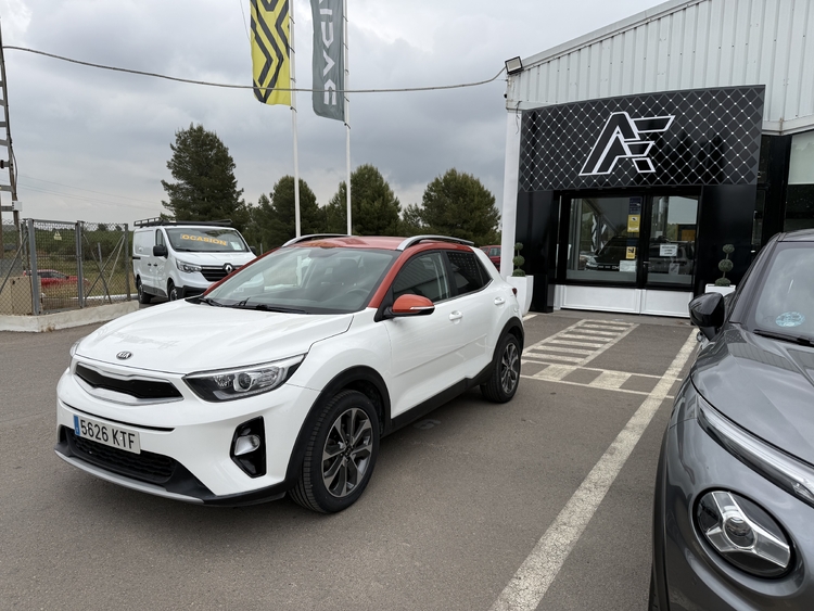 Kia Stonic 1.0 TGDi Drive 100cv. GASOLINA foto 4