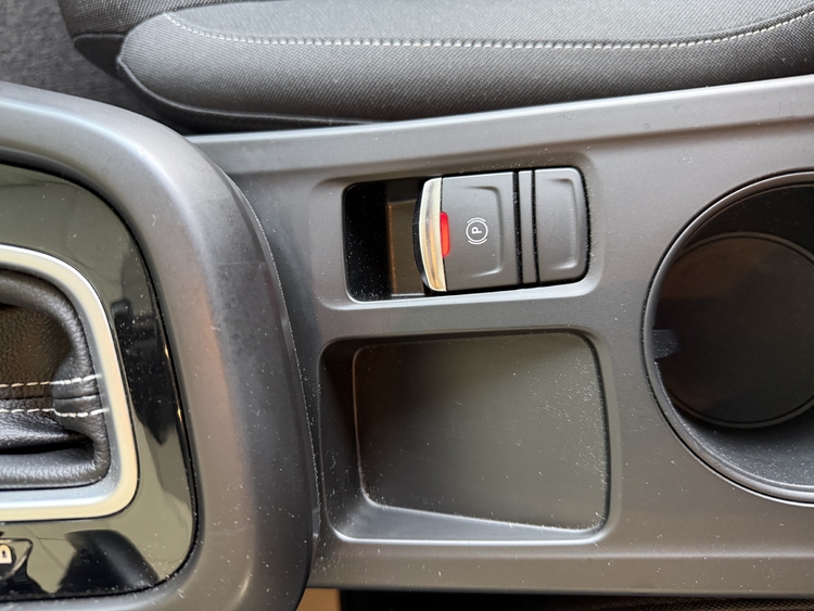 Renault Arkana ETech Engineered full hyb. 105kW145CV foto 33