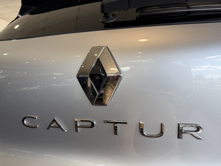 Renault Captur Zen ETECH Hibrido 145 cv. foto 12