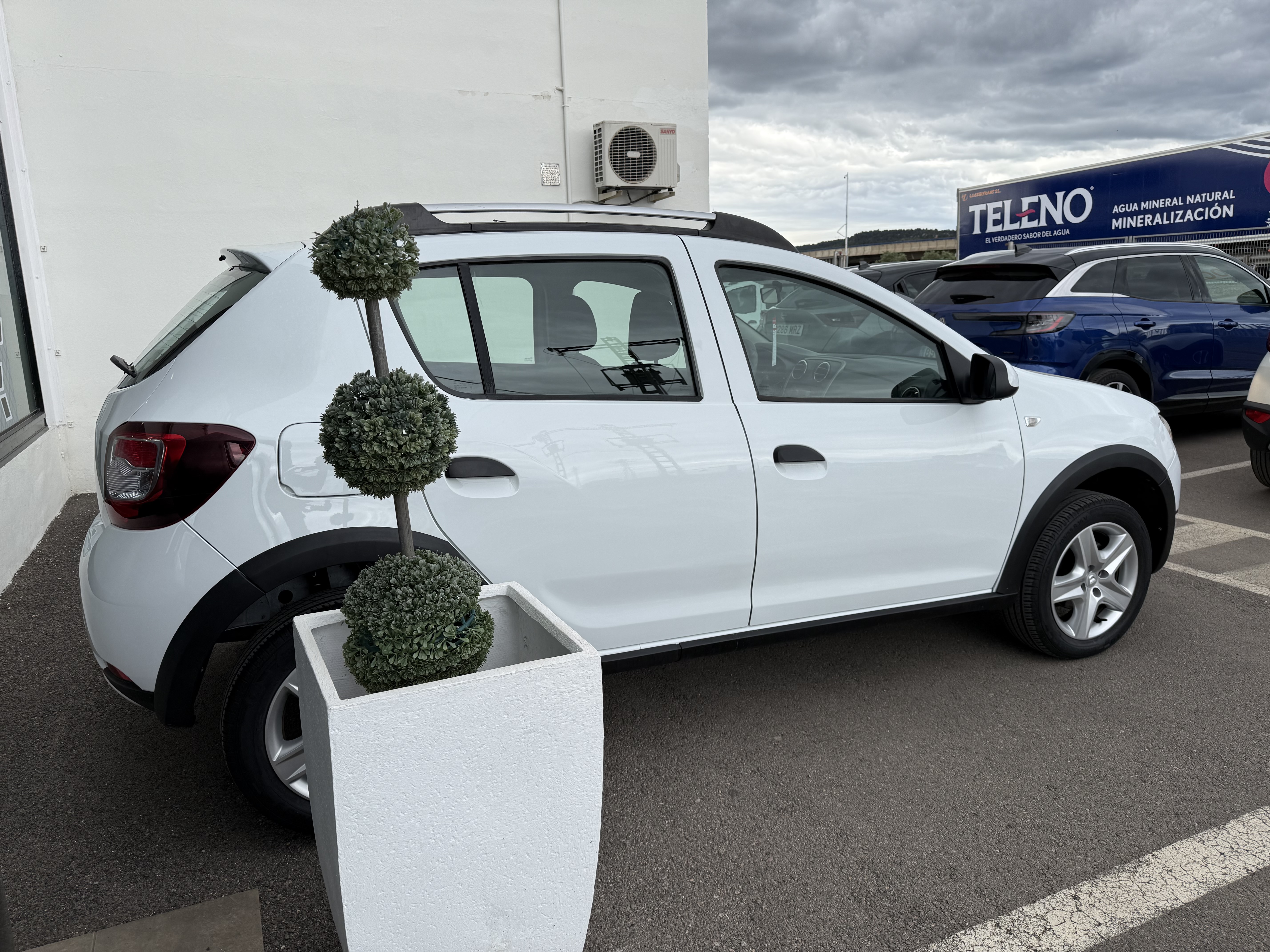 Dacia Sandero Stepway TCE 90cv GASOLINA miniatura 6