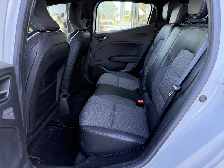 Renault Clio Zen Blue dCi 100cv. foto 9