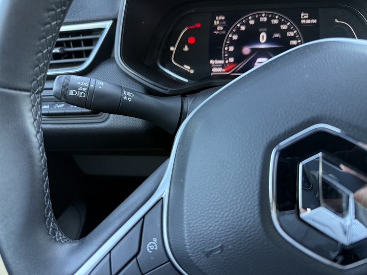 Renault Clio Zen Blue dCi 100cv. foto 18
