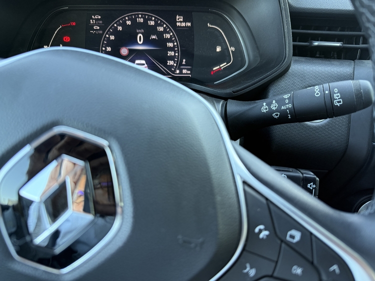 Renault Clio Zen Blue dCi 100cv. foto 19