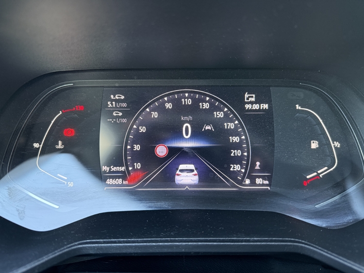 Renault Clio Zen Blue dCi 100cv. foto 22