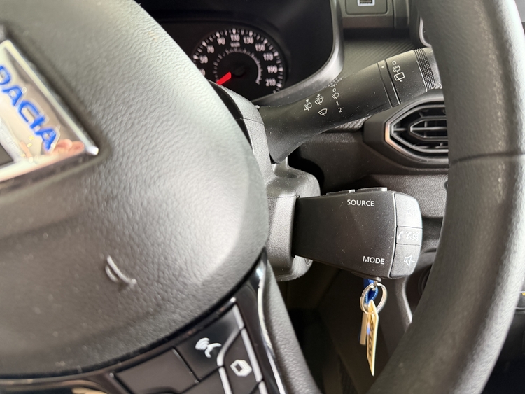 Dacia Sandero Essential ECOG 100cv. foto 30