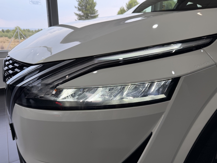 Nissan Qashqai DIGT mHEV 4x2 N-CONNECTA 140cv-GASOLINA- foto 19