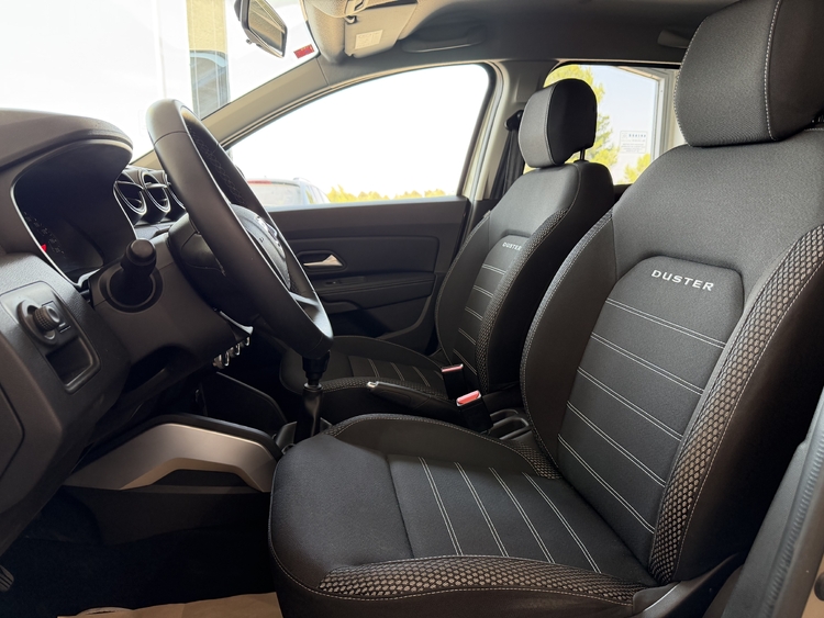 Dacia Duster Prestige TCE 4X2 GPF - 140 cv. GASOLINA foto 16