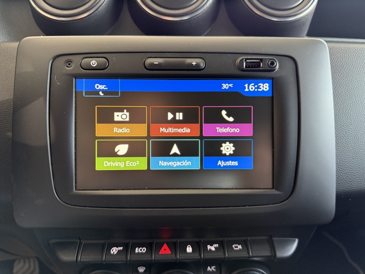 Dacia Duster Prestige TCE 4X2 GPF - 140 cv. GASOLINA foto 31