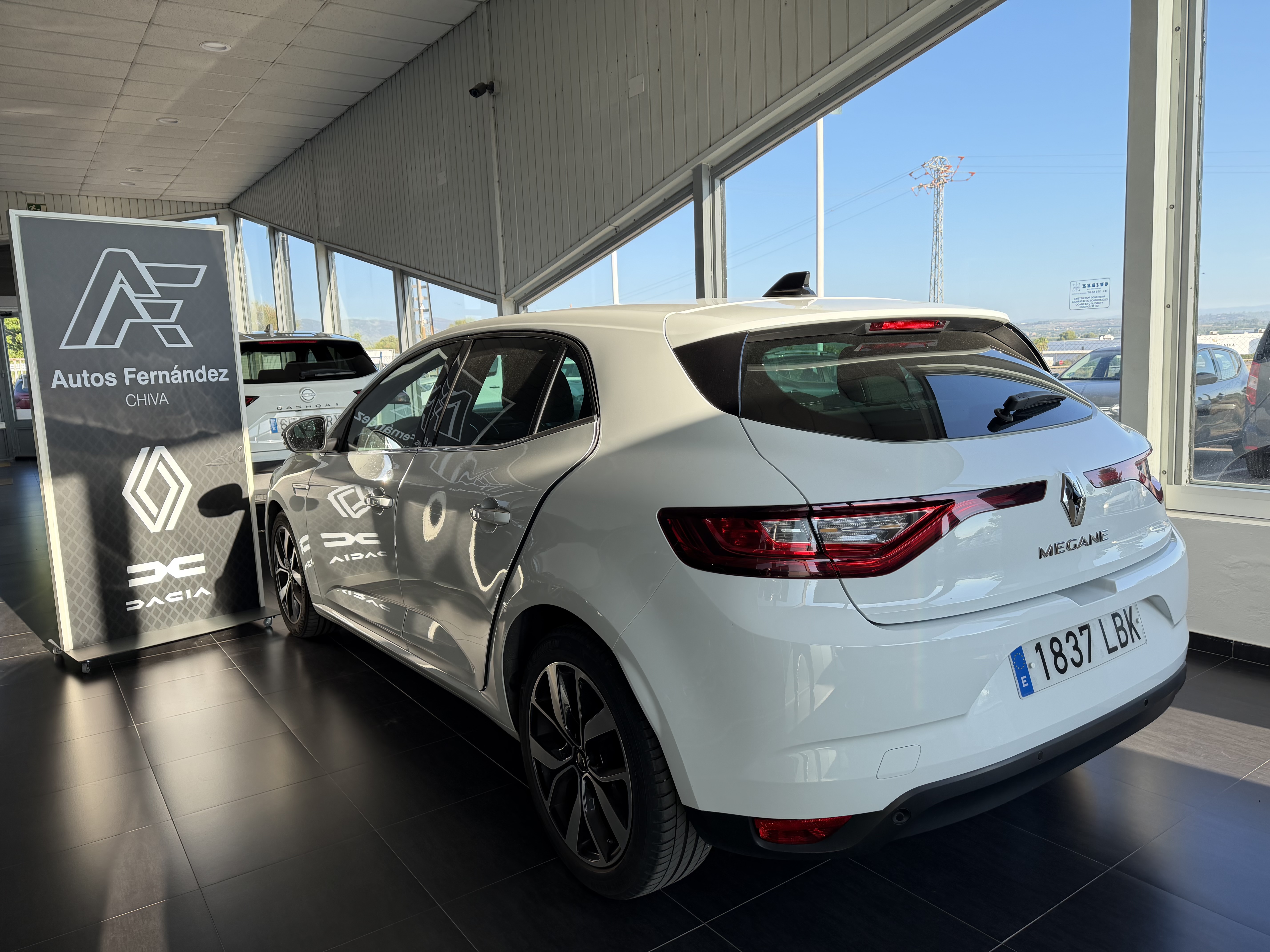 Renault Megane Limited + 1.5 DIESEL 115cv.  miniatura 5