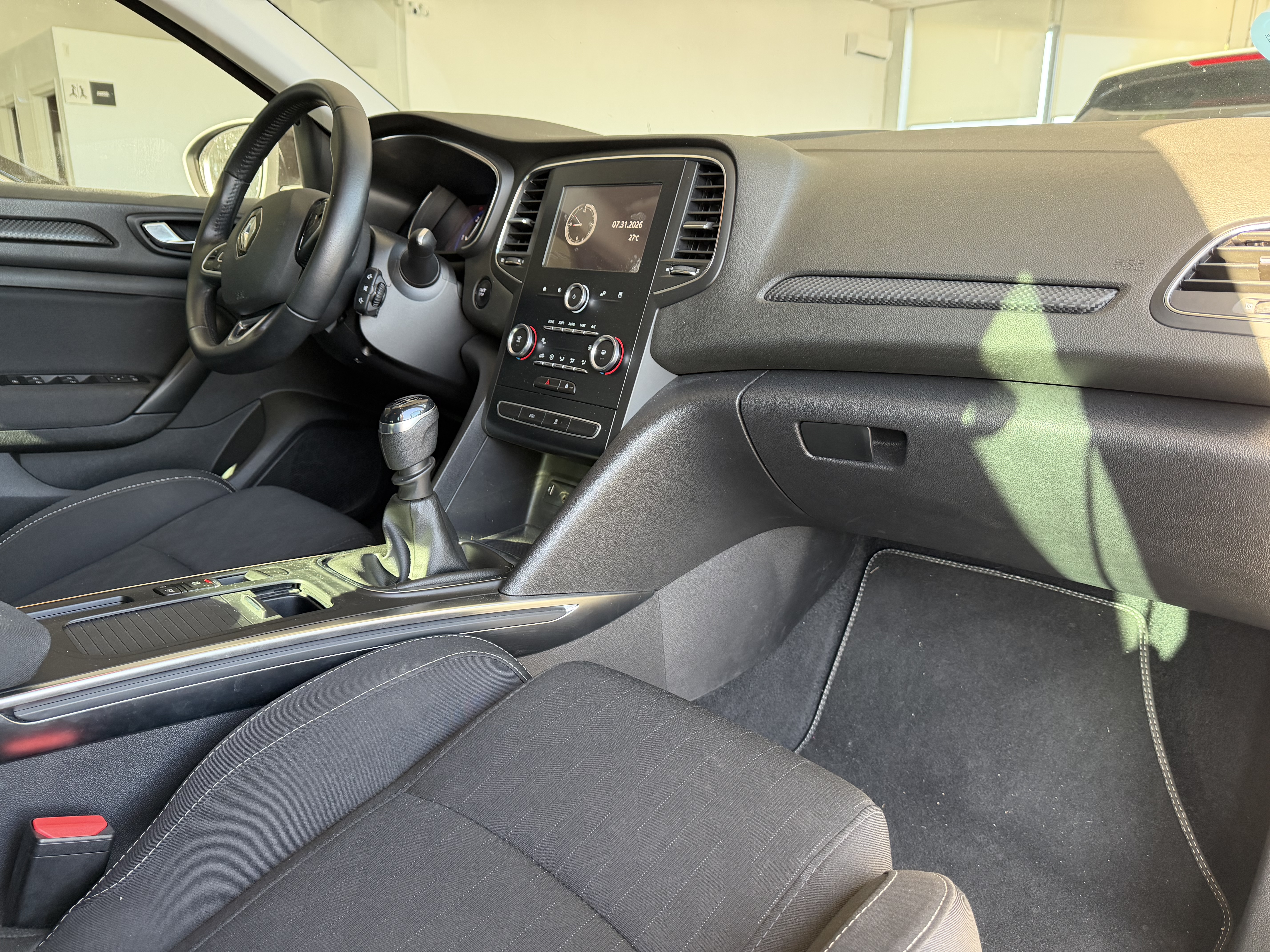 Renault Megane Limited + 1.5 DIESEL 115cv.  miniatura 16