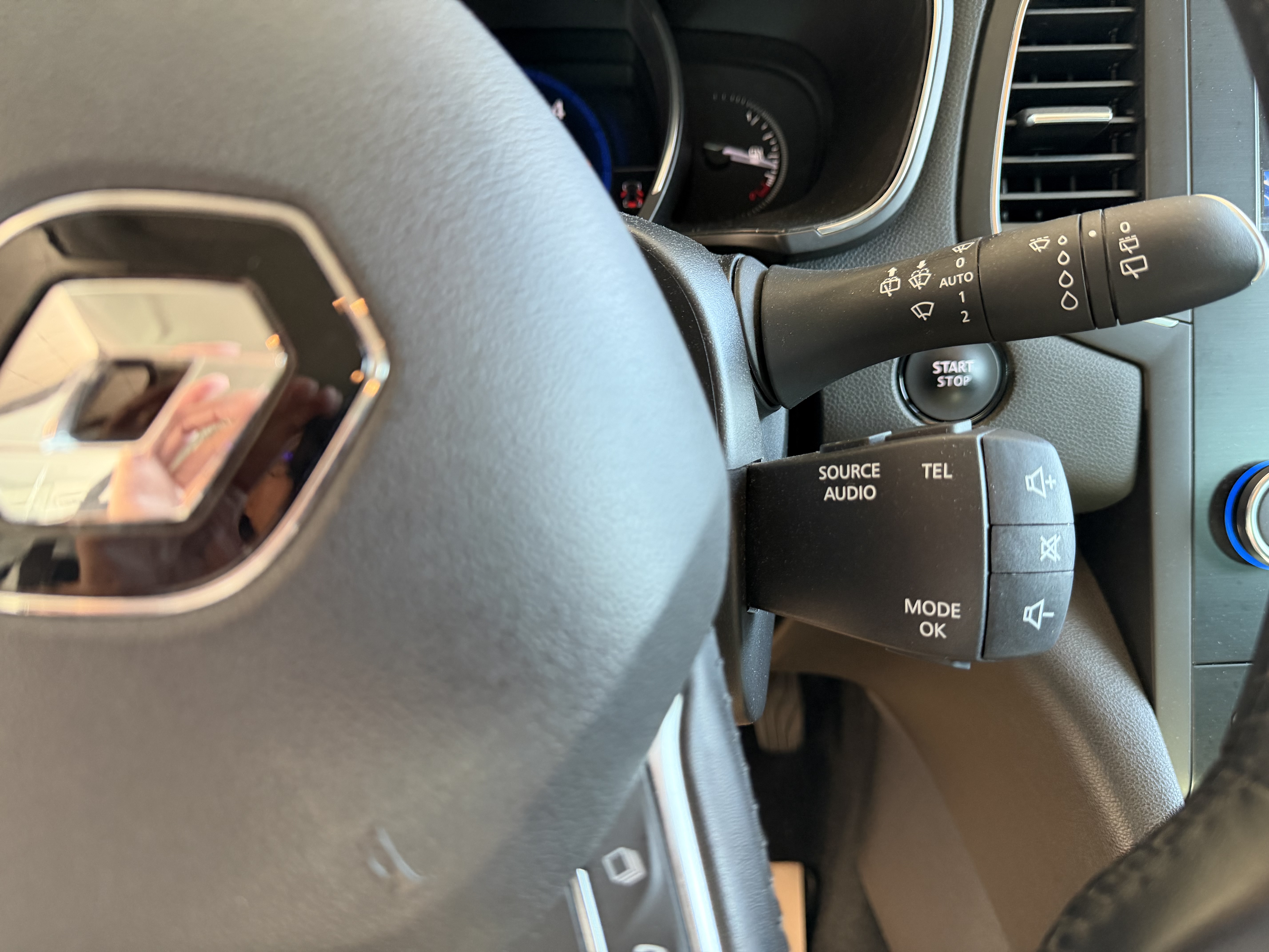 Renault Megane Limited + 1.5 DIESEL 115cv.  miniatura 23
