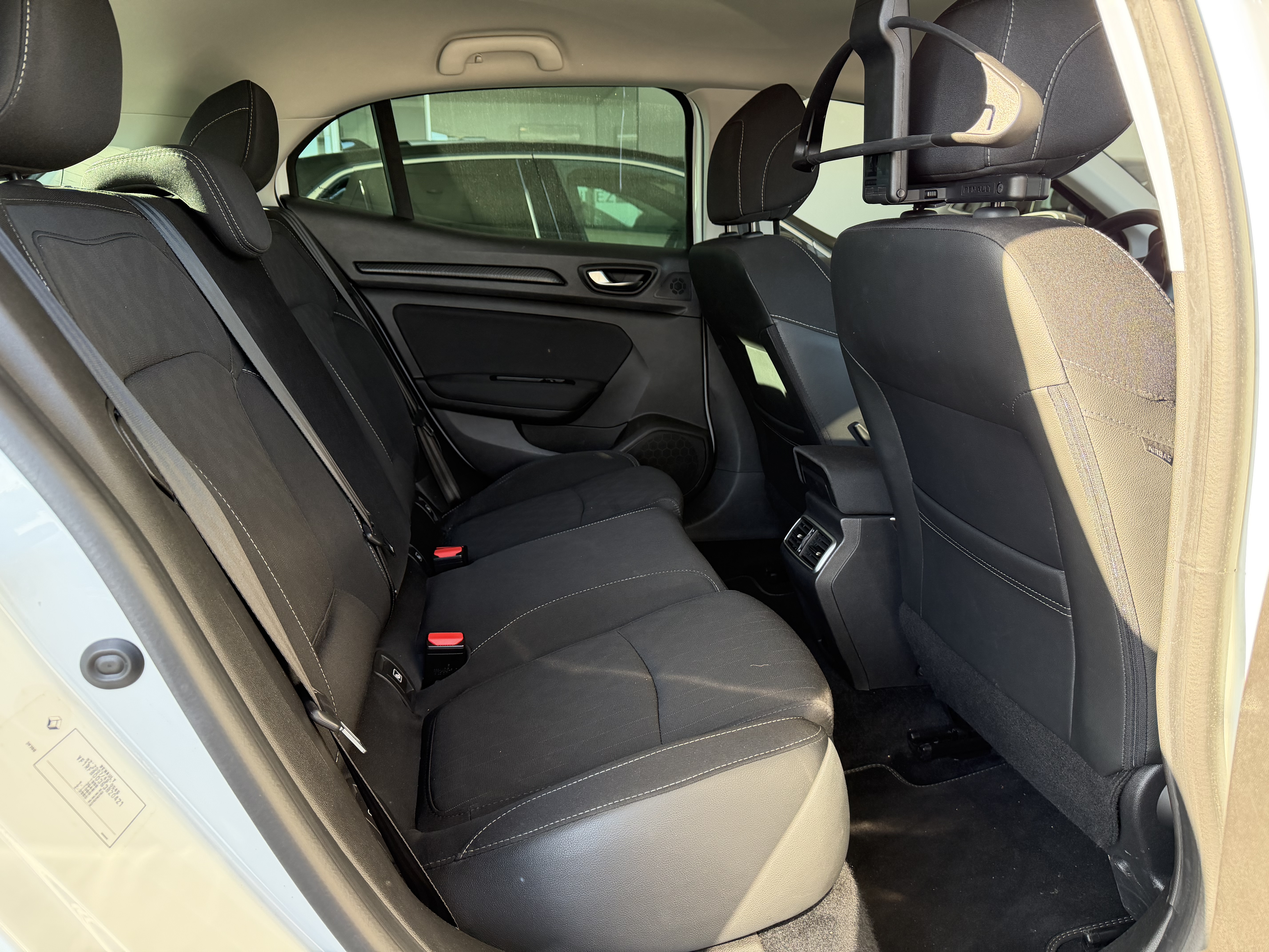 Renault Megane Limited + 1.5 DIESEL 115cv.  foto 14