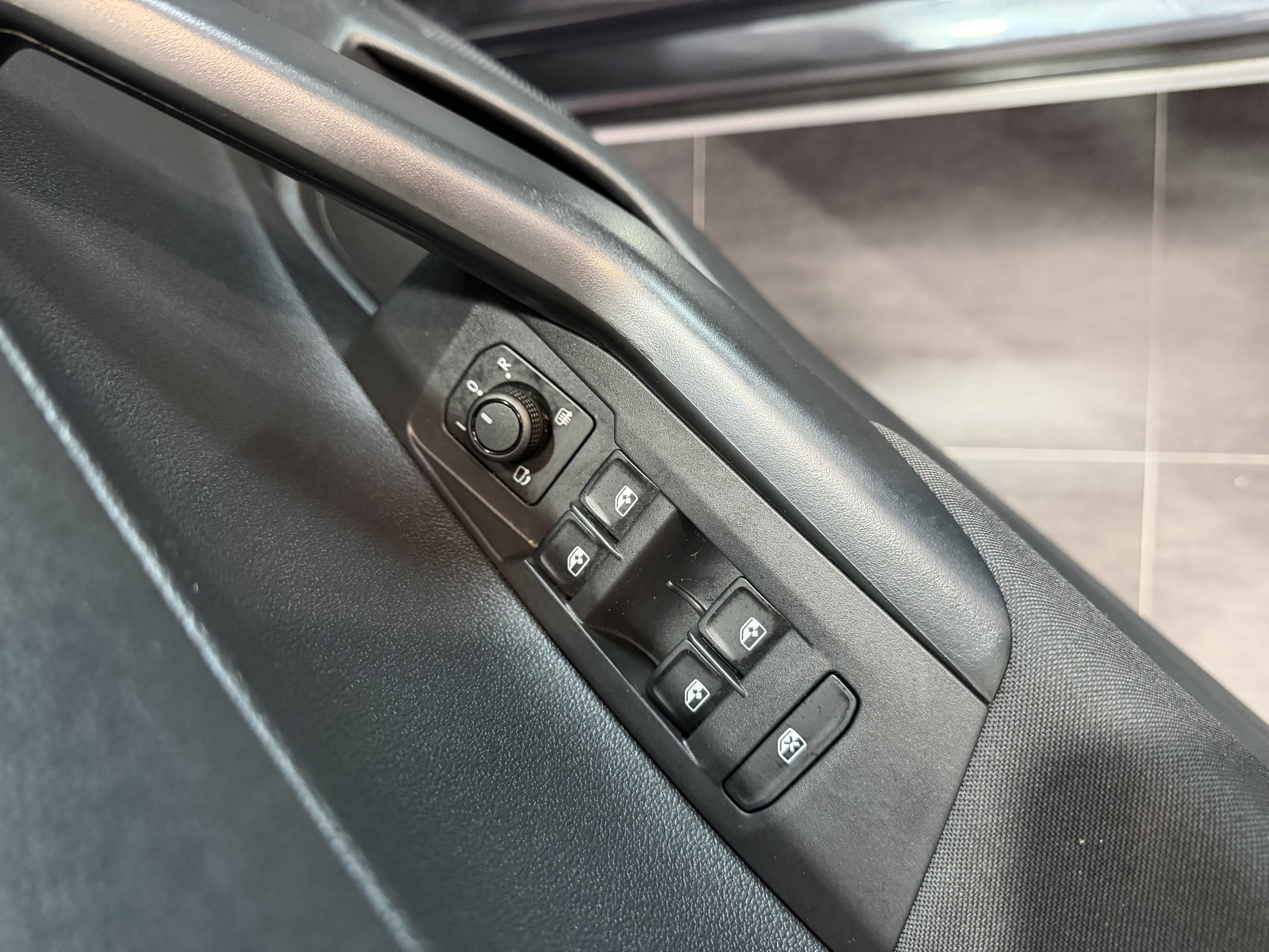 Volkswagen TAIGO Taigo 1.0 TSI - 115cv. miniatura 17