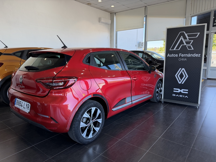 Renault Clio Serie limitada Limited TCe - 91cv. - foto 5