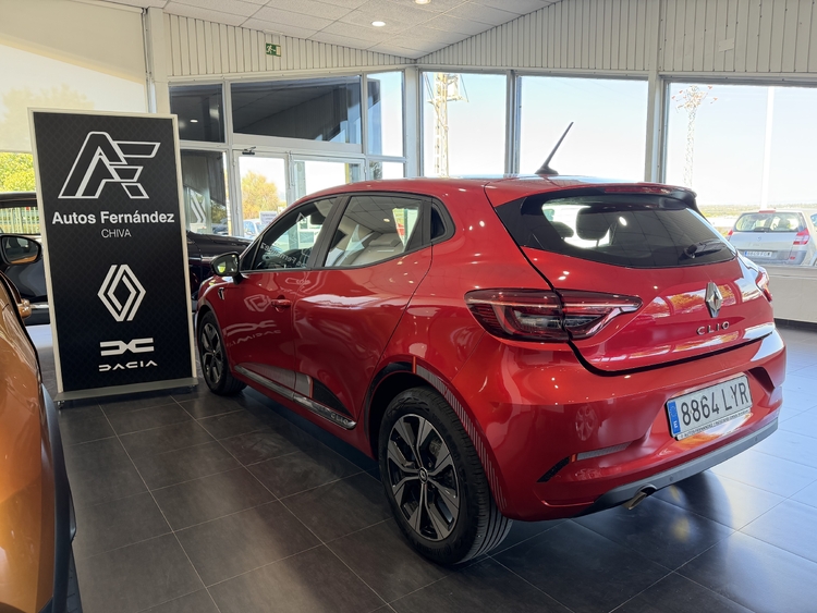 Renault Clio Serie limitada Limited TCe - 91cv. - foto 6